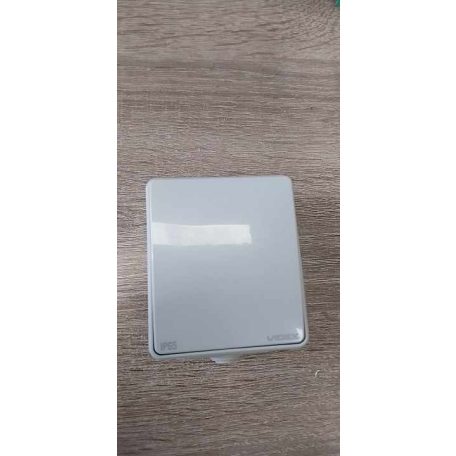 Falon kívüli 1-áramkörös kapcsoló