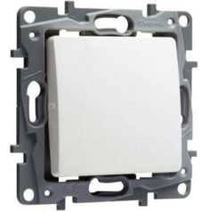   Niloé 106 váltókapcsoló betét közp. fedéllel fehér süllyesztett rugós IP44 1- LEGRAND 764514