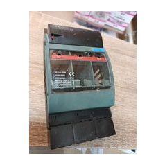 Szakaszoló biztósító aljzat